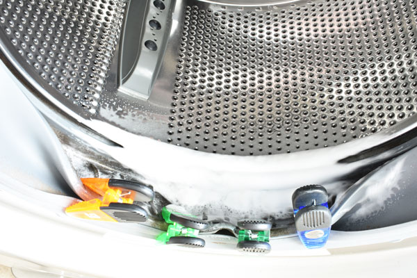 How to clean a front loading washer. Step-by-step tutorial will make you love your laundry room again!