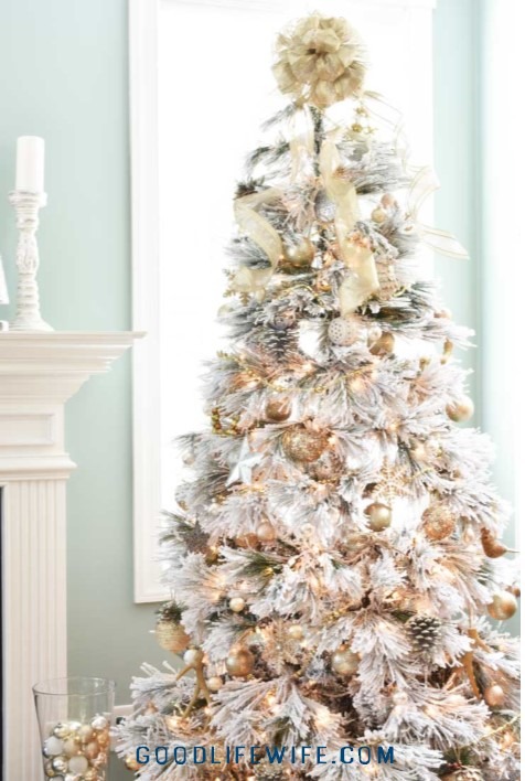 How to pick the best flocked Christmas tree!  Gorgeous gold, white and silver decorations.